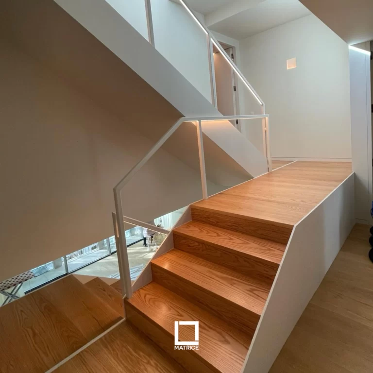 Escadas em soalho